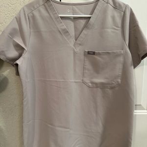 Figs scrub top! Lightly worn! #scrubs#figs